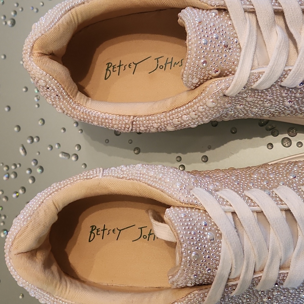 Betsy Johnson  Elegant Pearl-Embellished Women's Sneakers - Picture 2 of 4